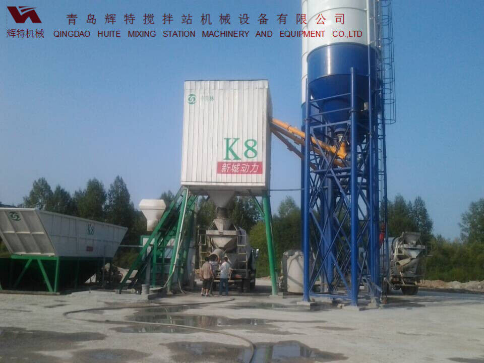 輝特混凝土攪拌站HZS50攪拌性能強(qiáng)，攪拌均勻、迅速，生產(chǎn)效率高