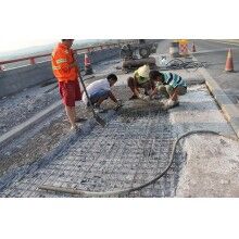 湖北黃岡加油站、服務區(qū)混凝土微表病害使用快速修補料